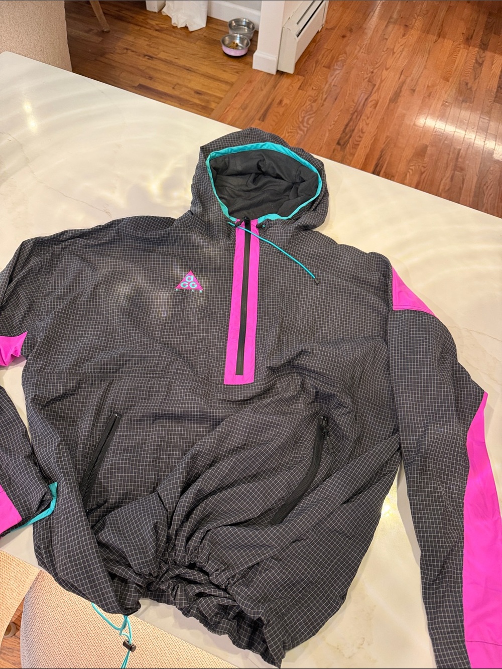 Nike ACG Men Dark Gray Ski Jacket with Pink & Teal Accents OVERSIZED